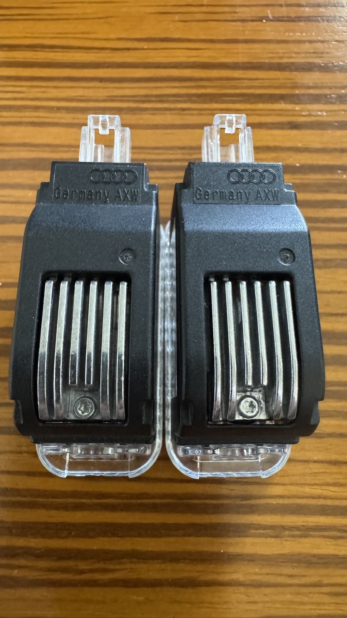 Genuine Audi LED Door Light (Part# 4G0.052.135D) – OEM Accessory
