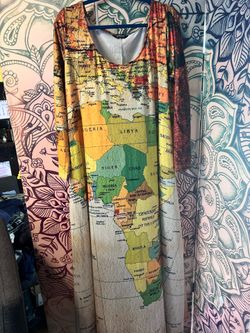 Women’s 2X map style dress