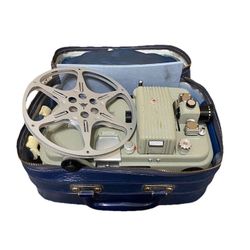 Vintage SEKONIC  Model 80P / 8MM Film Projector Japan In Leather Carry Case Vintage SEKONIC  Model 80P / 8MM Film Projector Japan In Leather Carry Cas
