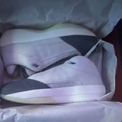 Jordan Air Jordan 40 Photon Dust/Wolf Grey Men's Mid Top Sneakers