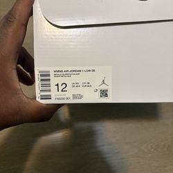 Wmns Air Jordan 1 Low SE (Size 12)