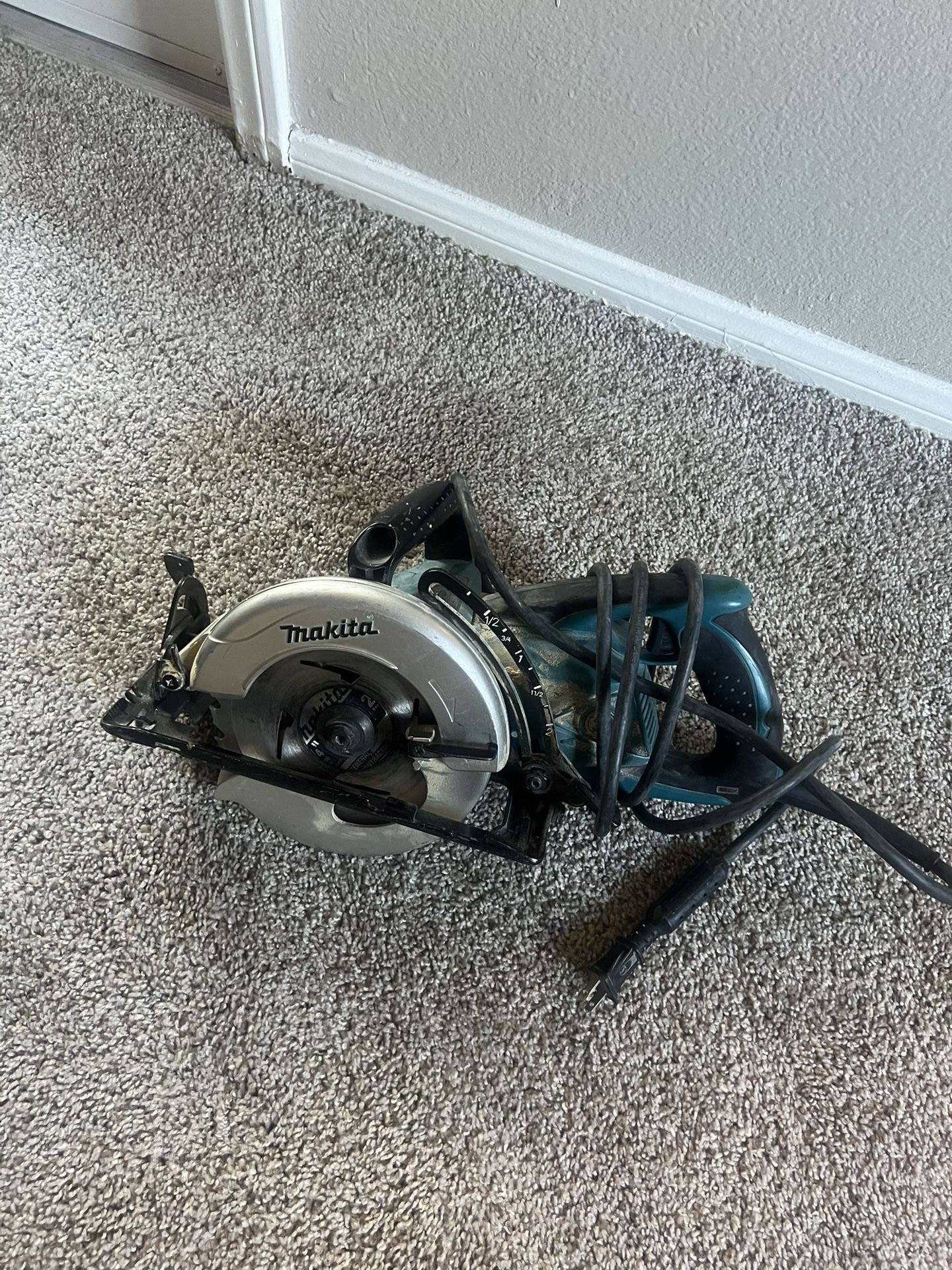Makita Skill Saw