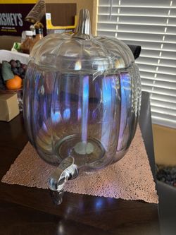 Pumpkin dispenser