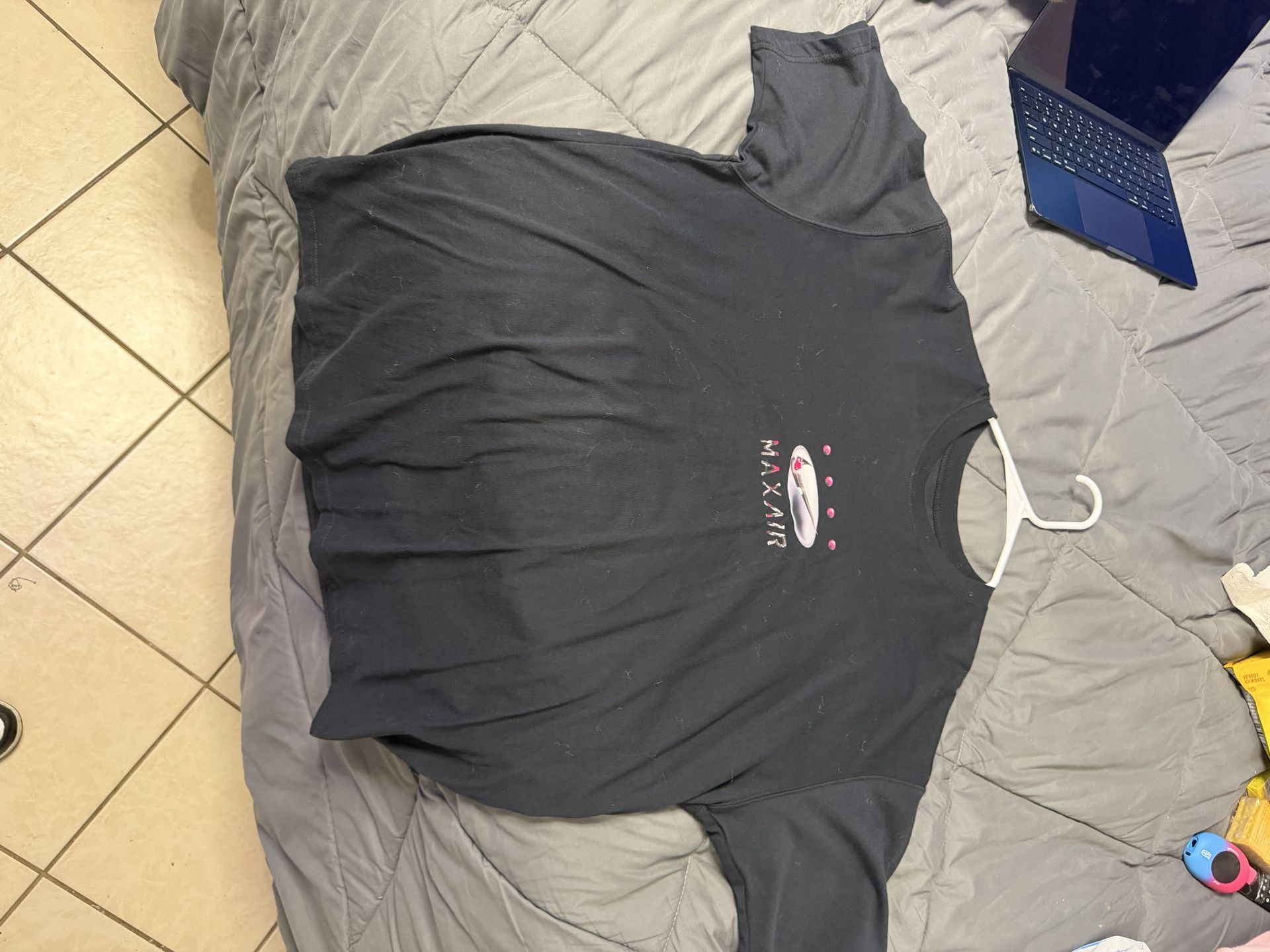 Black Nike tee shirt large wide