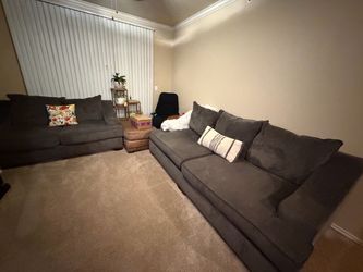 Large Couch and Loveseat w/Silver Black pillows