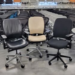 Various Like New Steelcase Leap V2 Chair