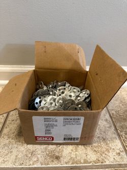 Partial Box of 630 Senco 1-1/4” Metal Washers SWM125B