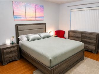 JUEGO DE CUARTO EN VENTA / BEDROOM SET FOR SALE  – CUTLER BAY, FL