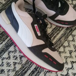 Womens New Pumas