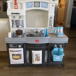 Step2 Play Kitchen