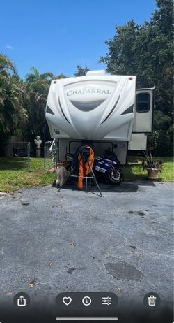 Fifth wheel camper 2015 coachmen chaparral 390qsmb