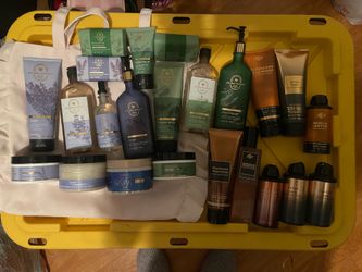 Bath and body works huge bundle