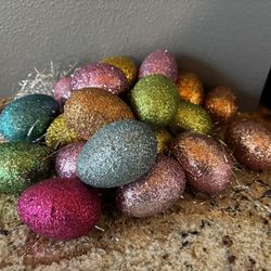 Easter Glitter Billable Eggs Set Of 20 With Silver Grass 