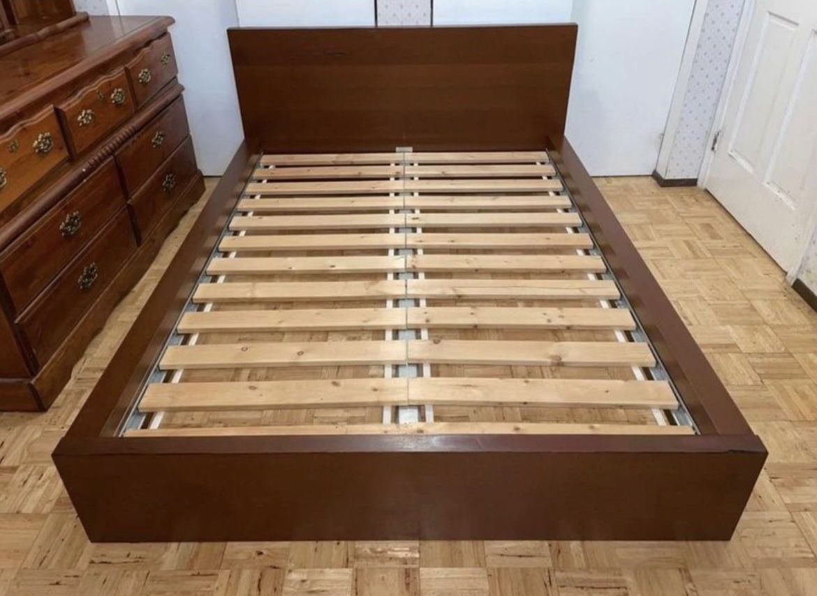 Queen Size IKEA Malm Bed Frame *Delivery Available* 