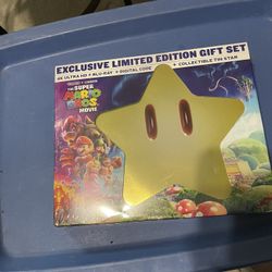 Super Mario 4k Limited Edition Gift Set (4k, Bluray, Digital) Damaged Outer Box. 