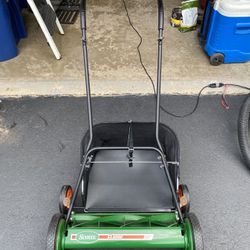 Scott’s Classic 20 Inch Mechanical Lawn Mower 