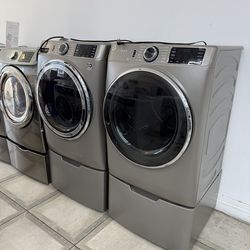 Ge front washer 5.2 cu ft and gas dryer set