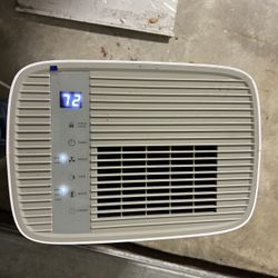 Dehumidifier 