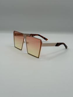 Beautiful Brand New Woman’s Glasses