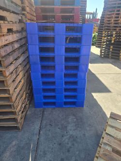 40X40 Block Plastic Pallets