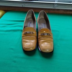 AEtienne Aigner low square heel shoes size 9