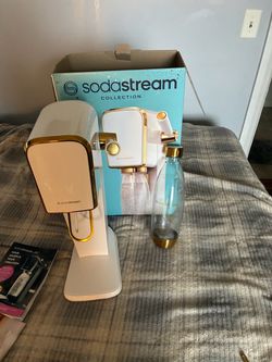 SodaStream Art Sparkling Water Maker White Gold