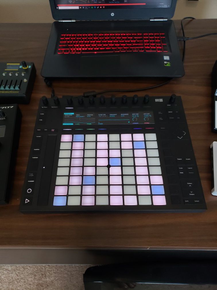 Ableton Push 2 Controller with Live 10 Suite Educational License