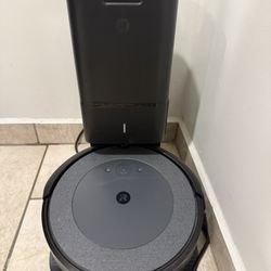 iRobot Roomba Robot Vacuum
