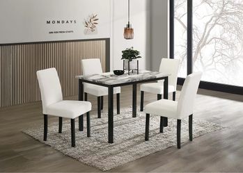 5 pc dining set $350!!! Delivery available!