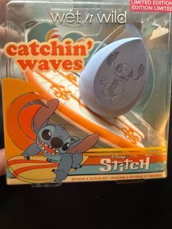 Wet n wild x stitch catchin waves sponge and scrub set