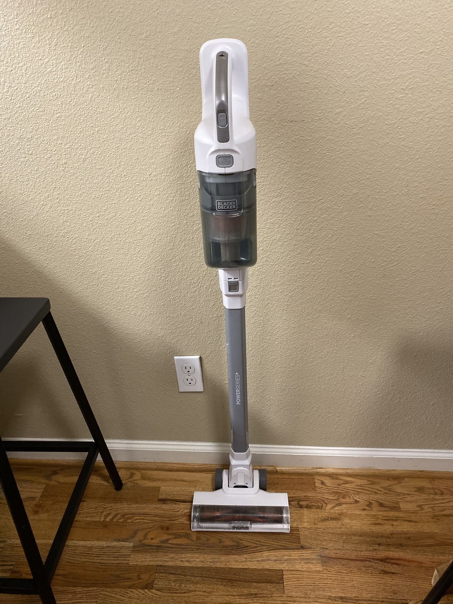 Black & Decker Cordless Vacuum