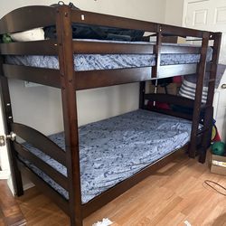 Bunk bed twin over twin