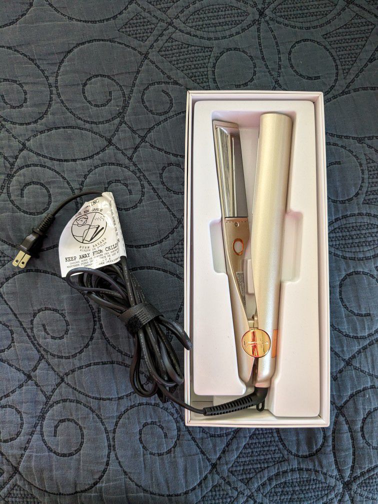 Tyme Iron Pro Straightener And Curling Iron