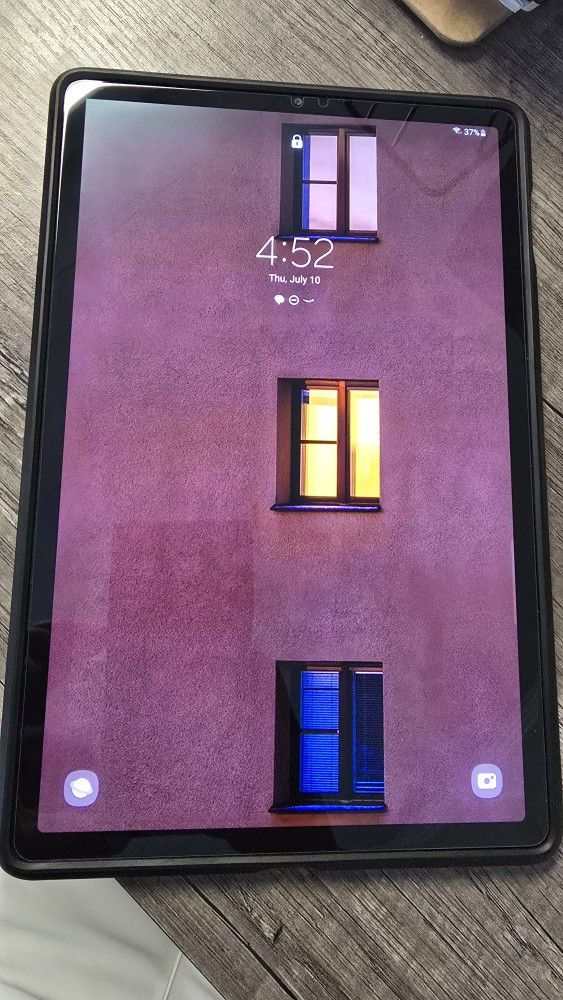 Samsung Galaxy Tab S5e 128 GB - WiFi Tablet + Accessories 