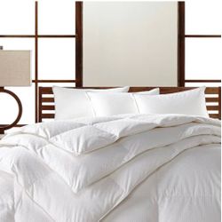 New Hotel Collection Light Weight Queen 