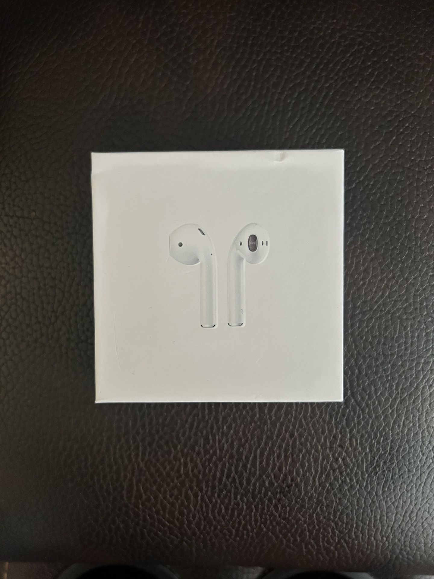 Original Apple AirPods (1st Gen)