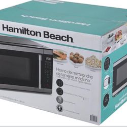 Brand New Hamiilton 1.1 Cu ft Countertop Microwave Oven in Stainless Steel, Sensor Cook