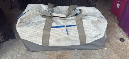 LL Bean XL Rolling Duffel (like new!!)