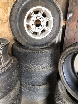 17 inch wheels eight lug GMC