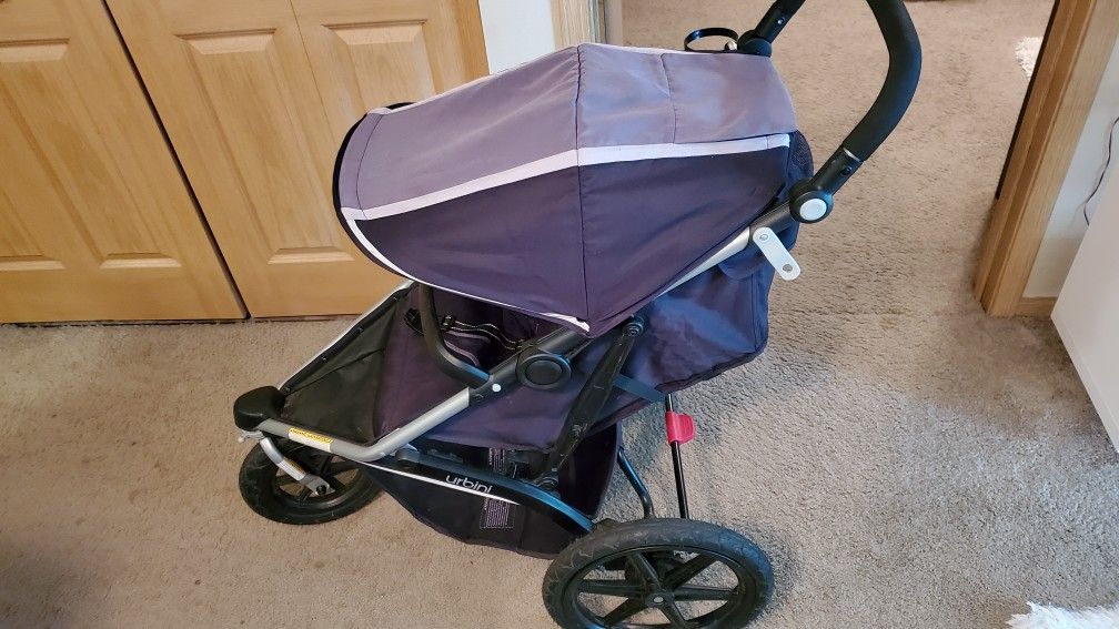 Urbini folding jogging and travel stroller