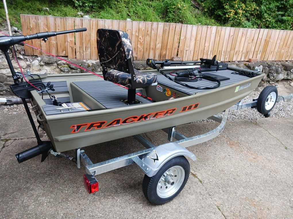 2024 10FT' Tracker Jon Boat And Trailer