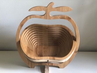 Retro Collapsible Bamboo Apple Basket – Folding Wooden Fruit Bowl & Trivet