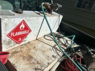 100 gallon L shaped fuel tank and GPI pump