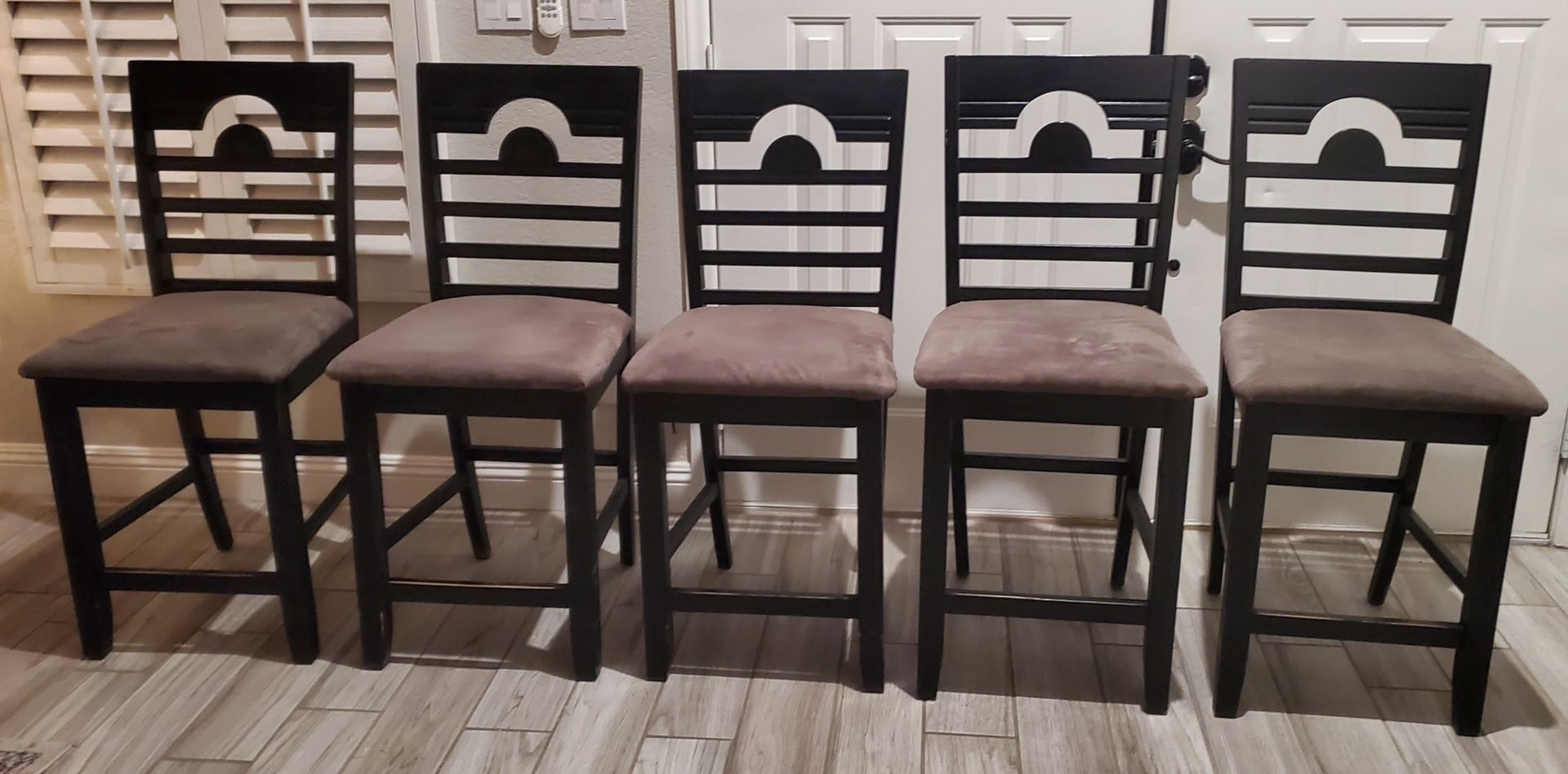 5- Barstool Great condition 24” H42”