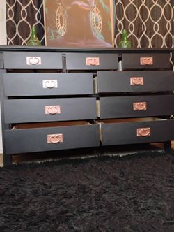 Beautiful Refurbished Black And Rose Gold Dresser And Nightstand Asking  250$ Delivery Available for Sale in Dallas, TX - OfferUp