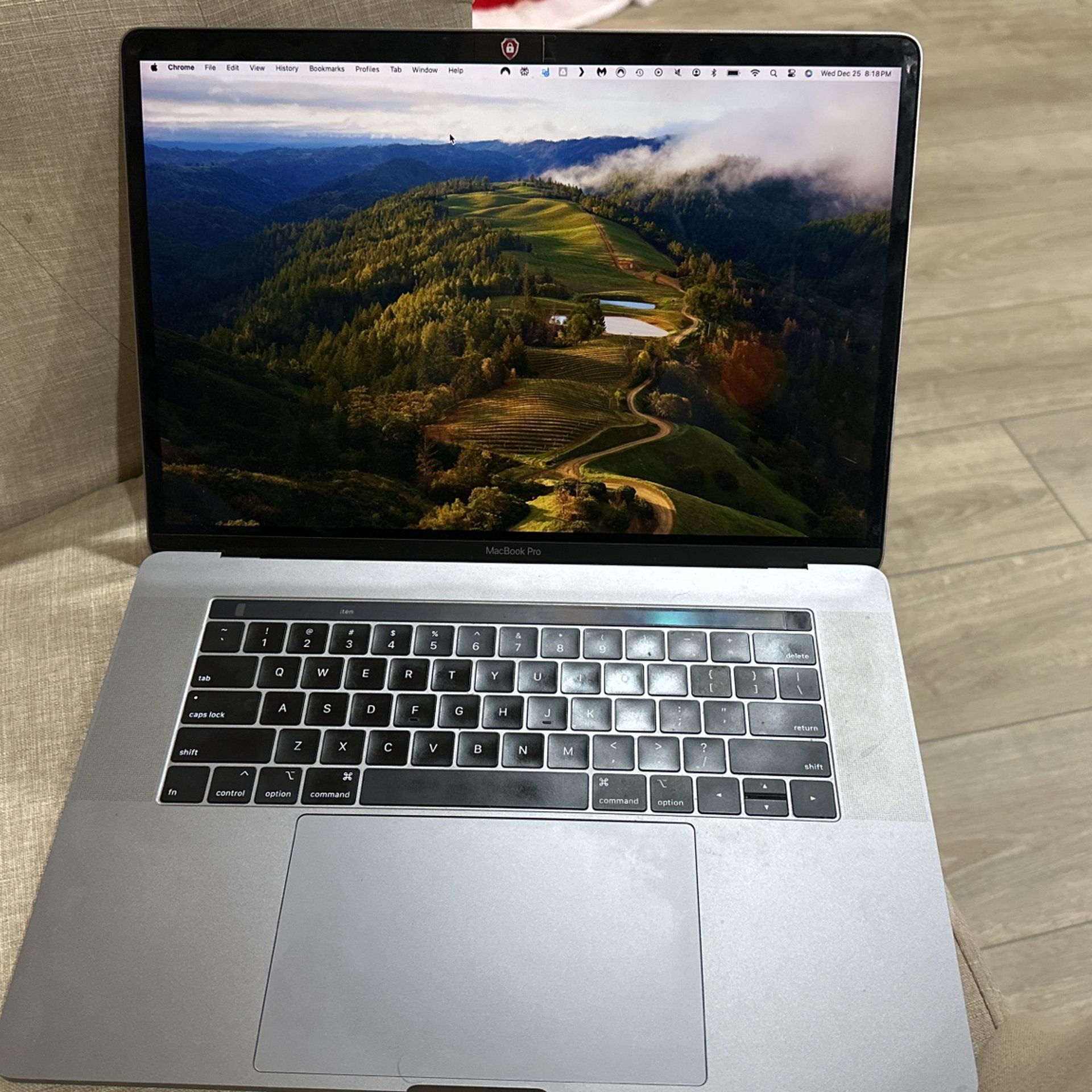 MacBook Pro - Excellent Condition, Ready  To Use! 🚀