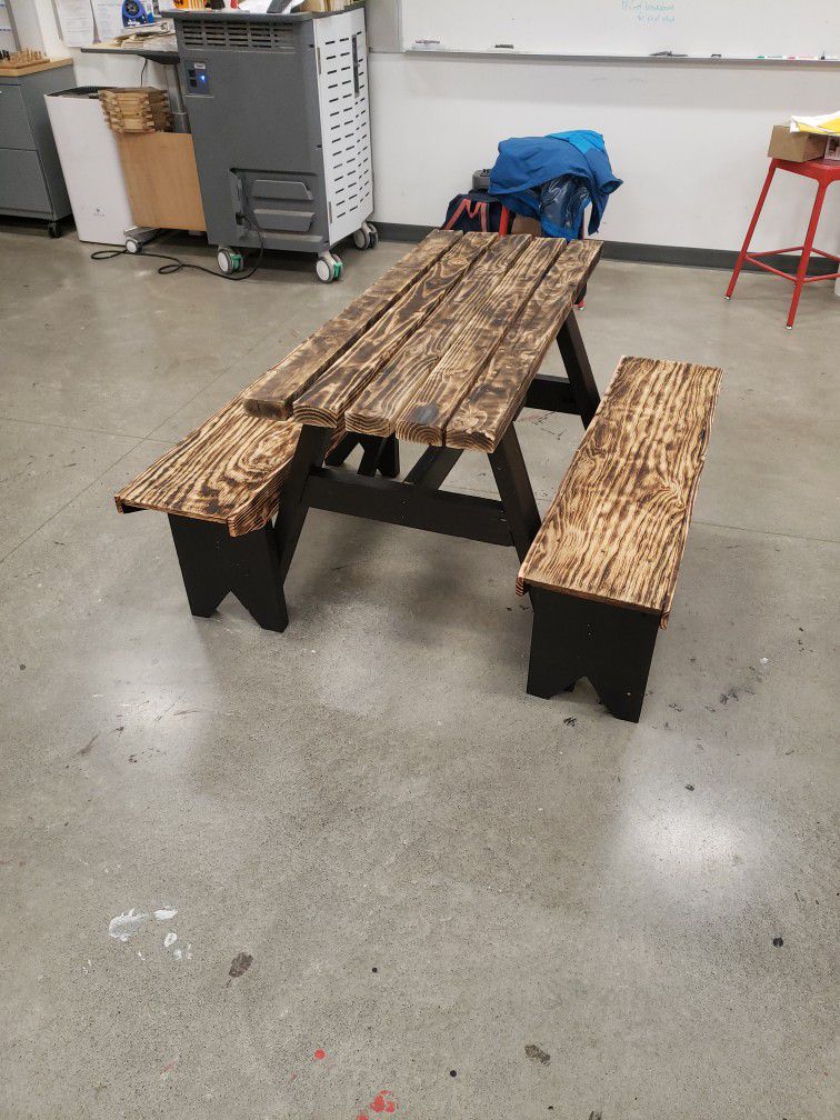 Table & Benches