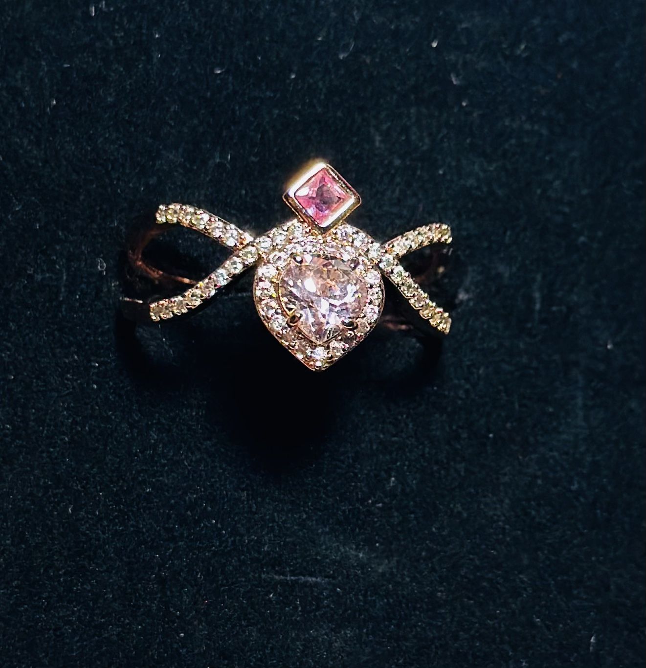 Woman ring- Size 11 (details In Image)