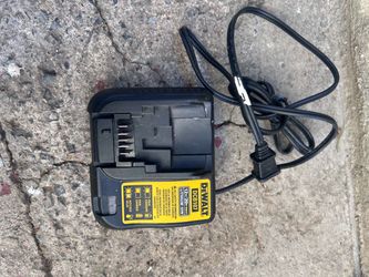 DEWALT DCB107 12V/20V Max Battery Charger