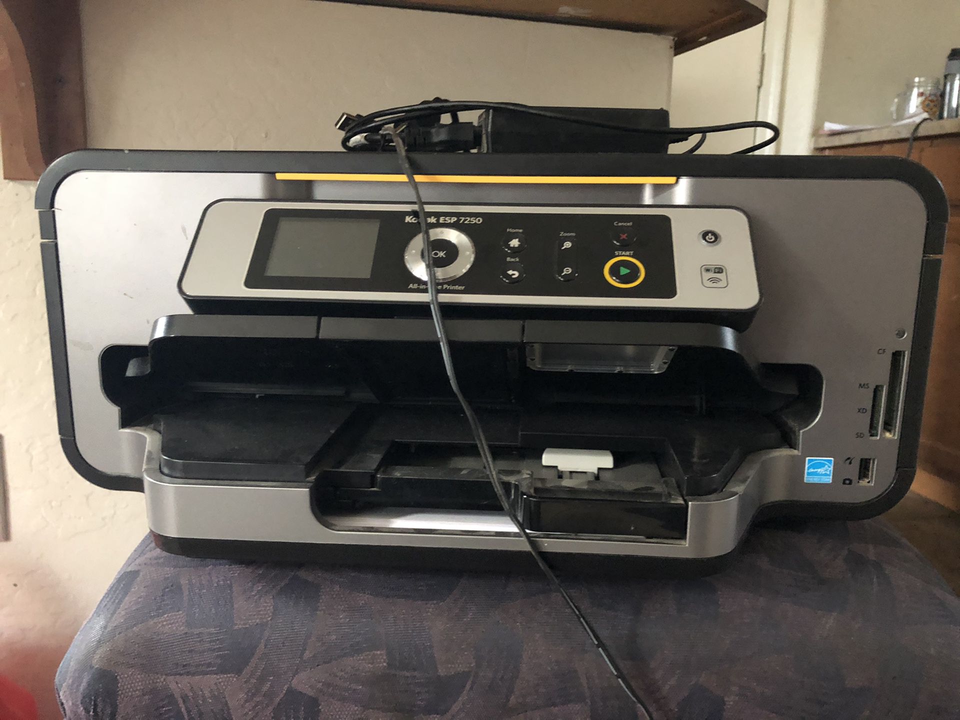 Kodak printer/ metal desk
